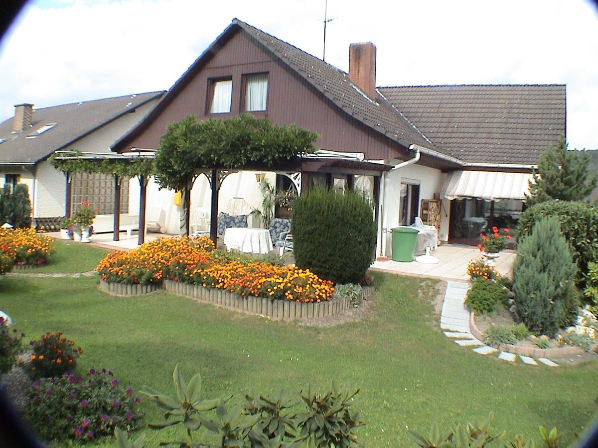 Gaestehaus Am Ahornweg Bernkastel-Kues Exterior foto